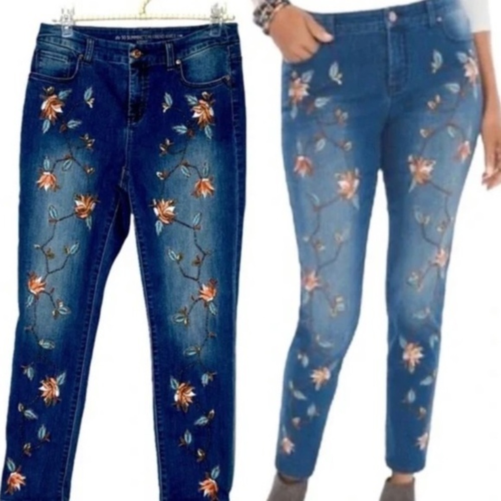 Chico’s So Slimming Floral Embellished Girlfriend Ankle Jeans Size 2.5 (US 14) - Picture 1 of 15